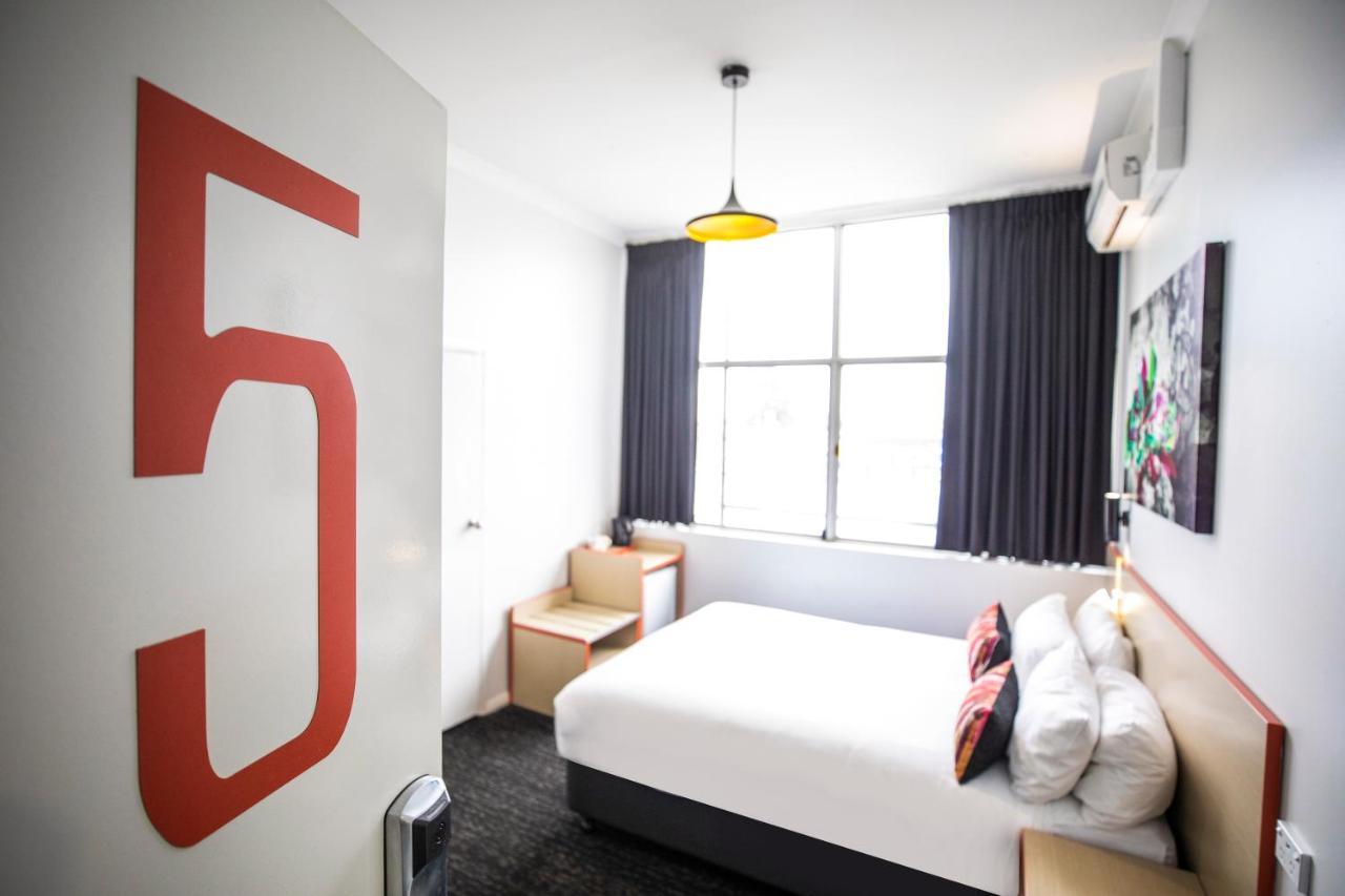 Nightcap At Ashley Hotel Braybrook Экстерьер фото
