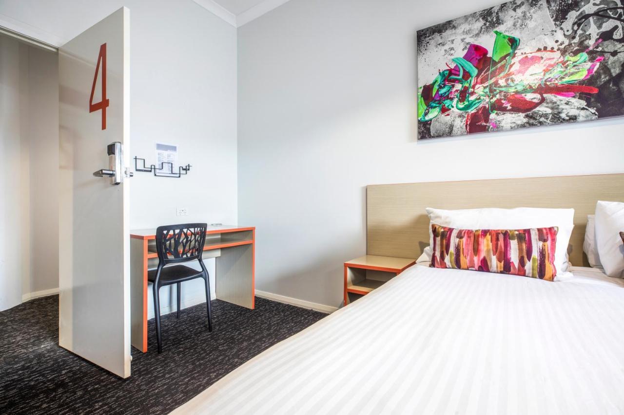 Nightcap At Ashley Hotel Braybrook Экстерьер фото