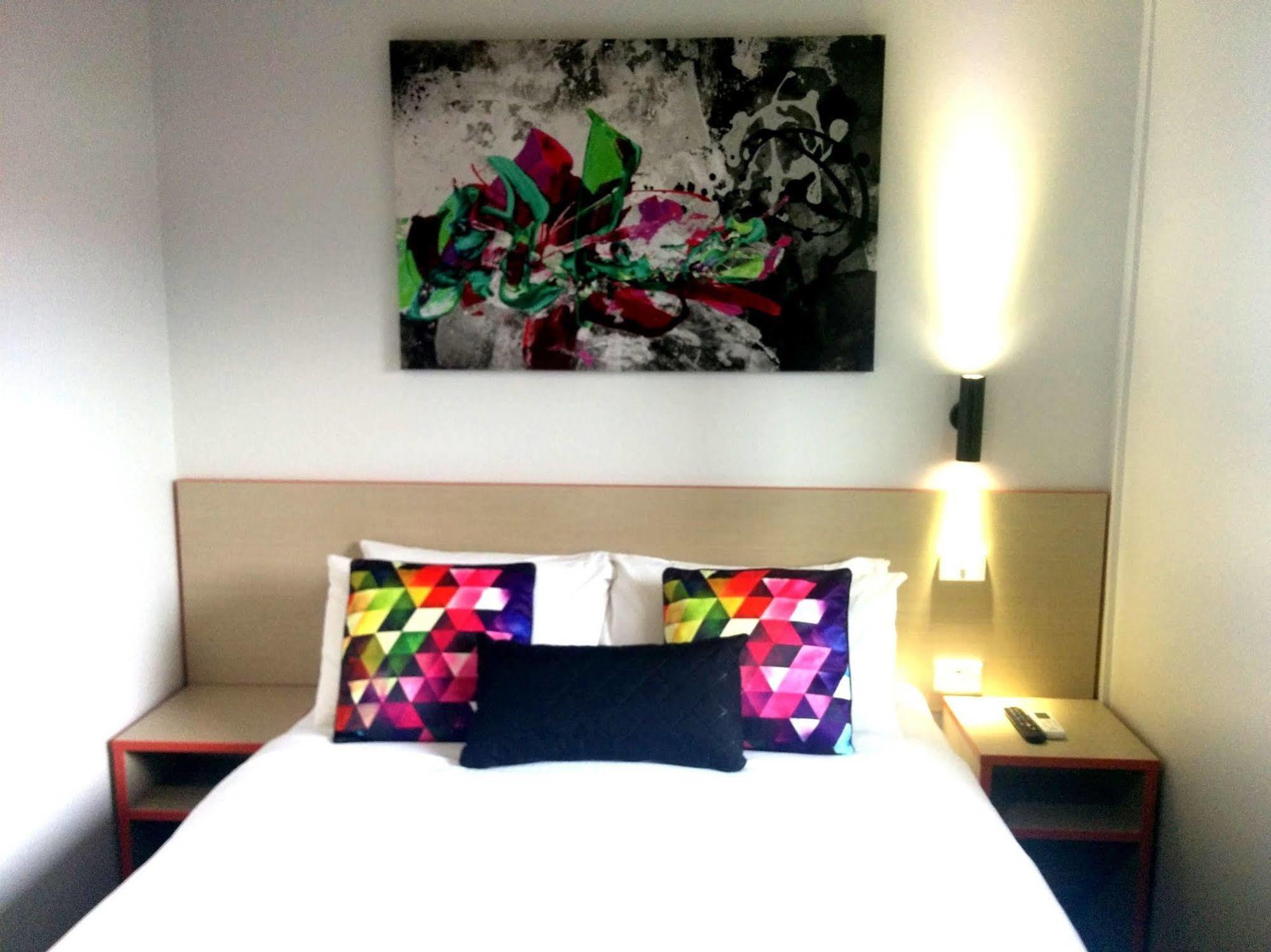 Nightcap At Ashley Hotel Braybrook Экстерьер фото