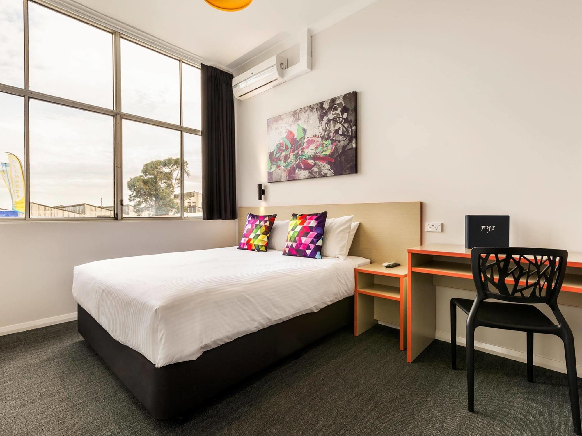 Nightcap At Ashley Hotel Braybrook Экстерьер фото