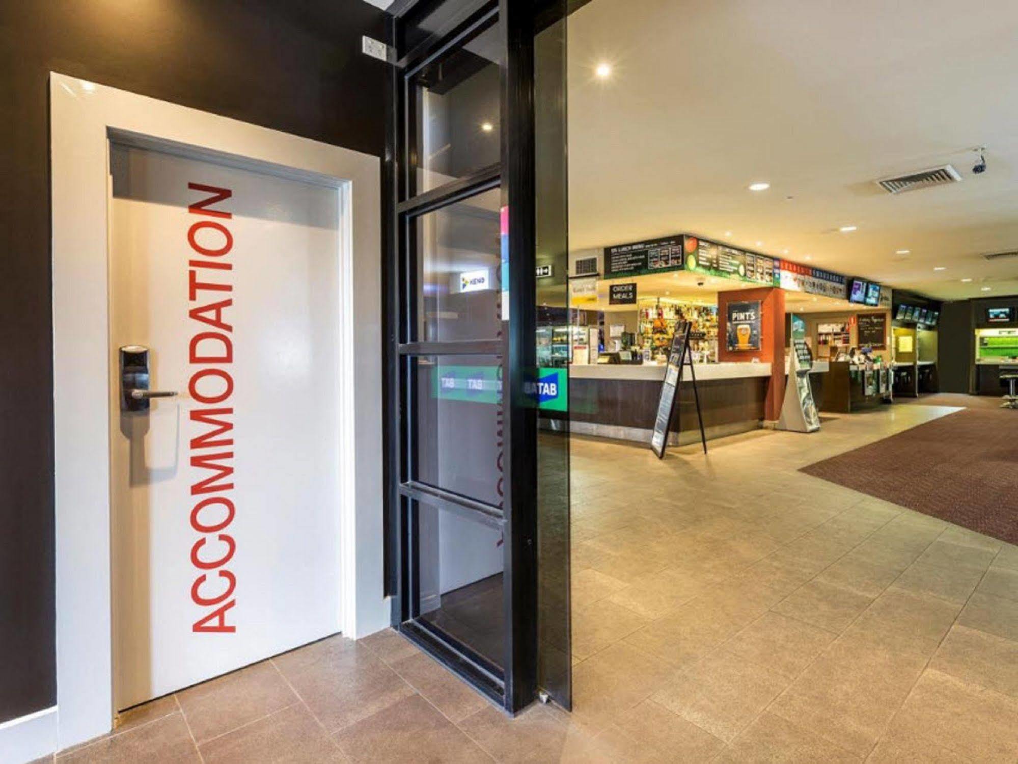Nightcap At Ashley Hotel Braybrook Экстерьер фото